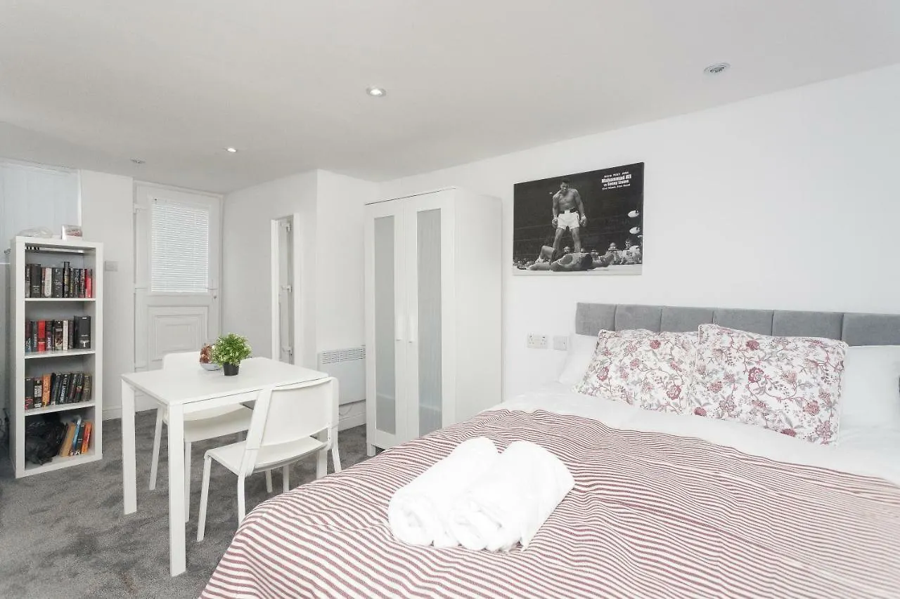 Leeds House Apartment Leeds (West Yorkshire)
